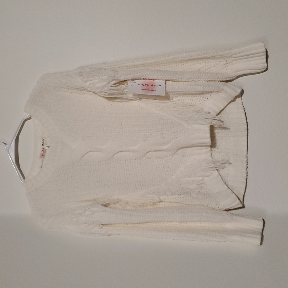350◼️WILLOW MOON SWEATER